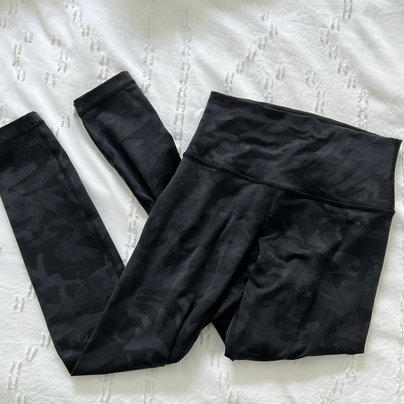Lululemon wunder under camo - Picture 1 of 5